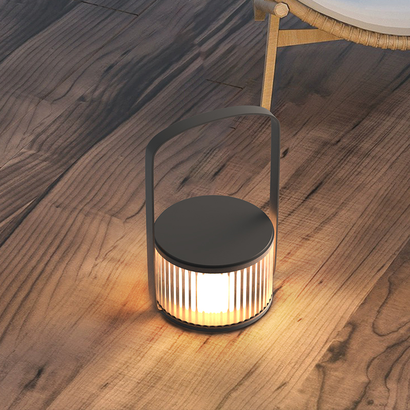 ไฟสนามพลังงานแสงอาทิตย์แบบพกพา - Outdoor Lighting Garden บทวิจารณ์และราคา